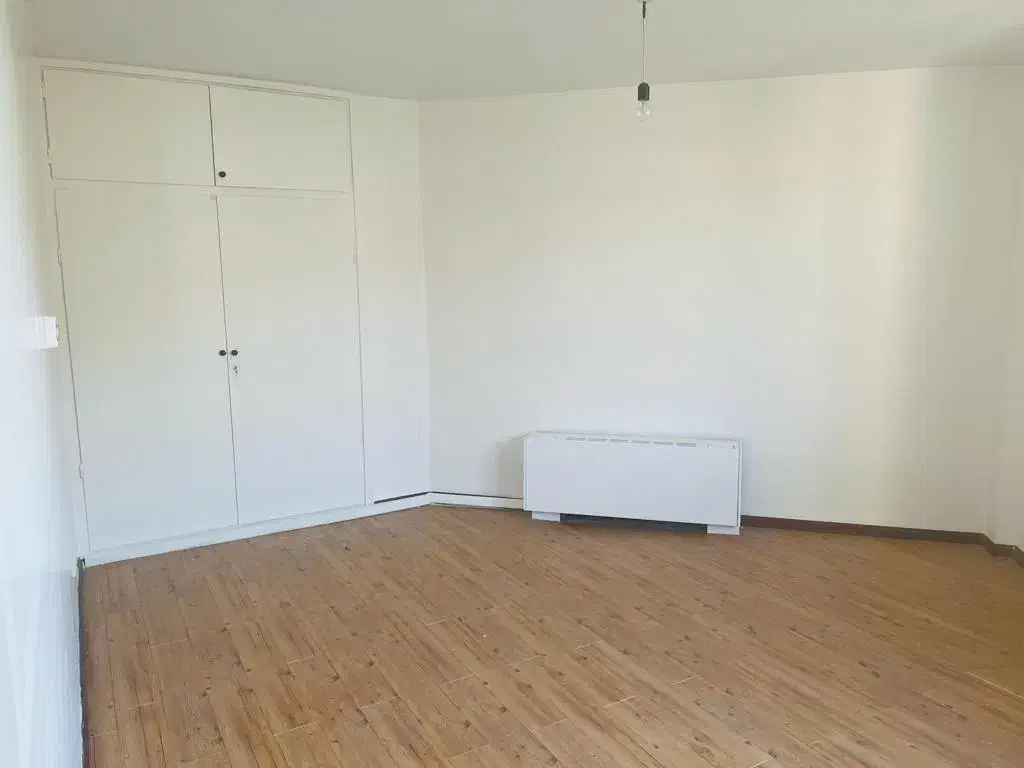 ۱۹۰ متر ۳ خوابه توانیر بر ولیعصر