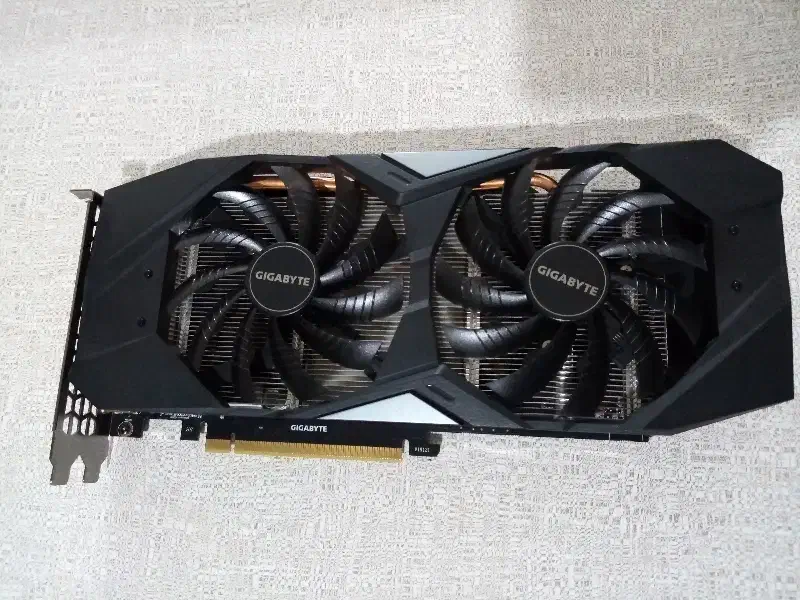 کارت گرافیک قدرتمند RTX 2060 SUPER در حد نو|قطعات و لوازم جانبی رایانه|الوند, |دیوار