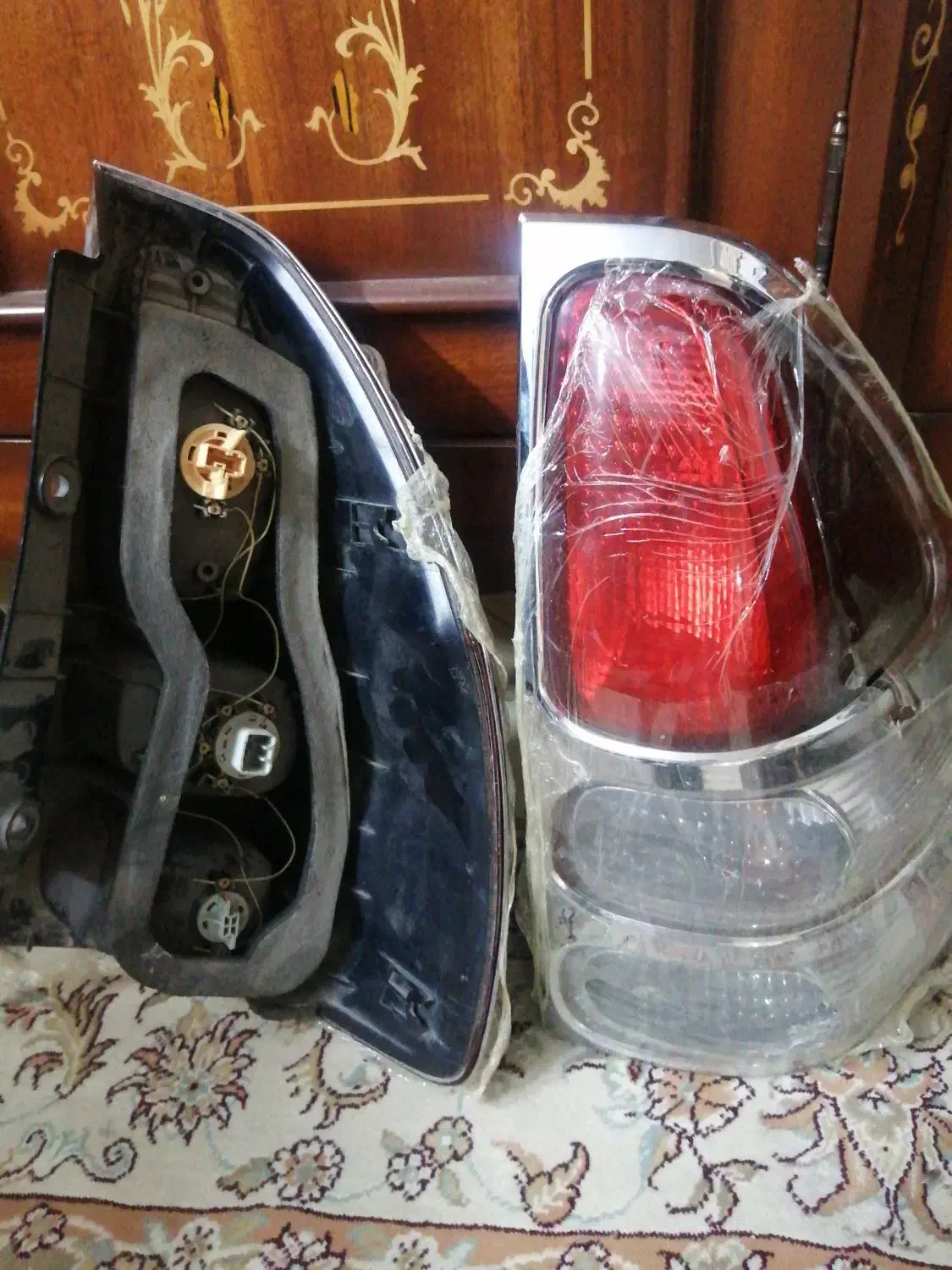 چراغ خطر عقب پرادو|قطعات یدکی و لوازم جانبی|ری, صفاییه (چشمه علی)|دیوار