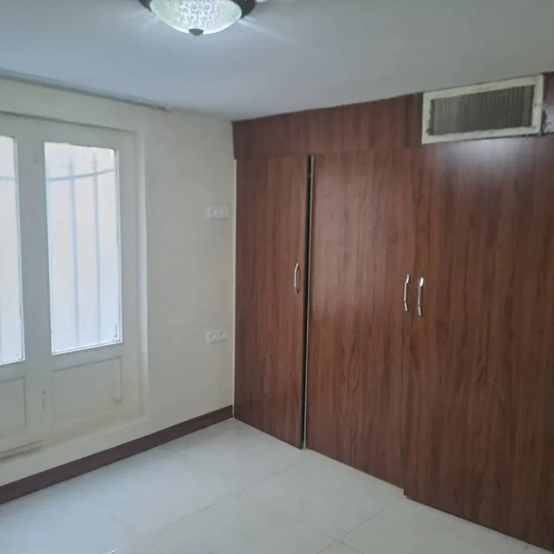 ۶۰  متر تکواحدی /  مناسب انباری طوس فغانی