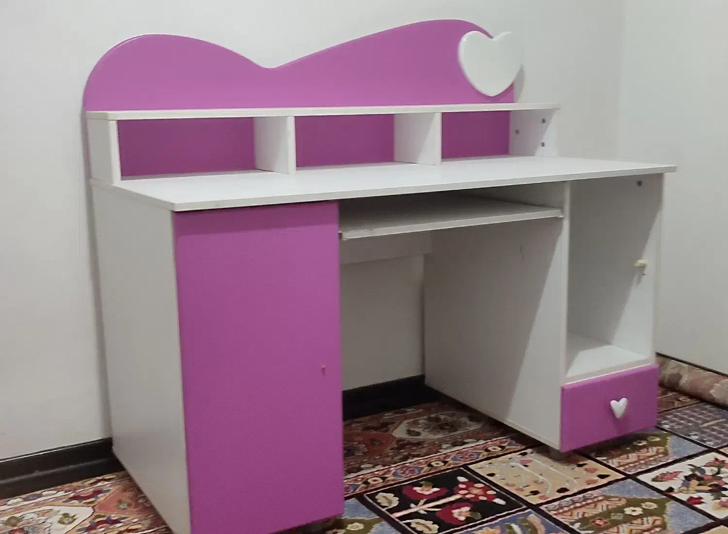 میز تحریر|میز تحریر و کامپیوتر|اشتهارد, |دیوار