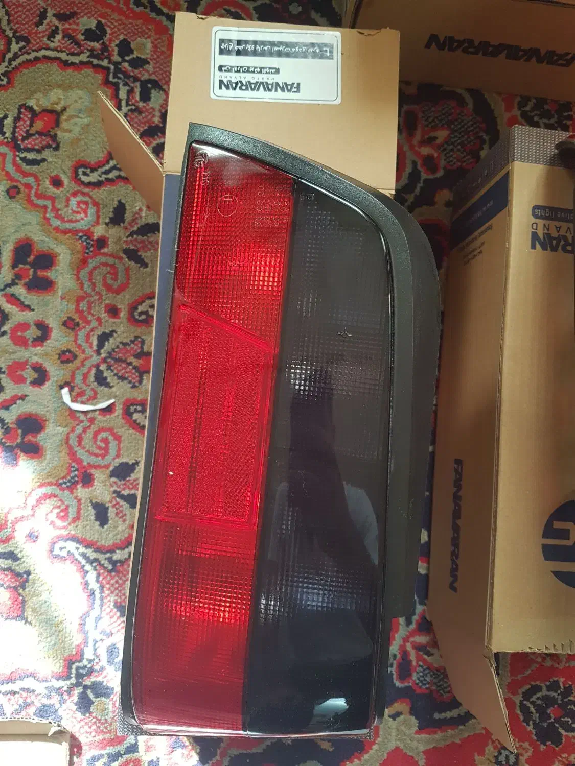 چراغ خطر عقب پژو|قطعات یدکی و لوازم جانبی|ملایر, |دیوار