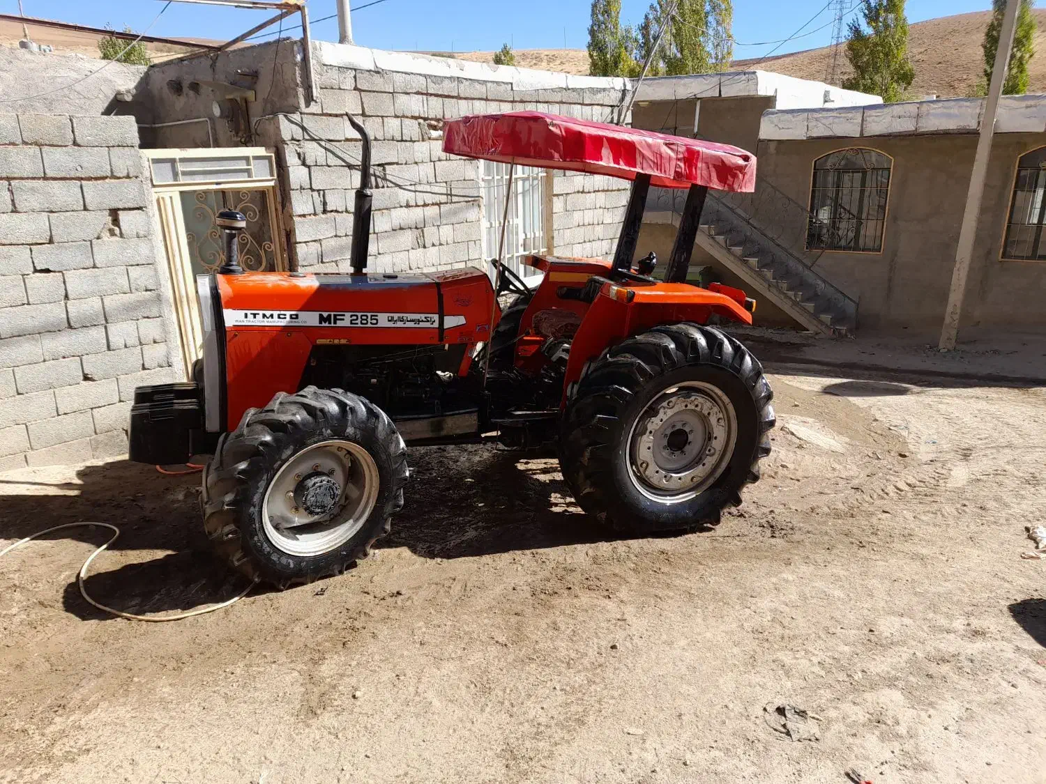 تراکتور فرگوسن 285مدل84|خودرو سنگین|بیجار, |دیوار