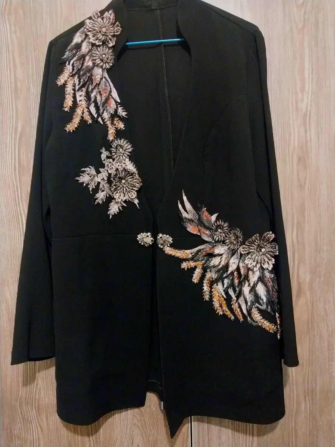 کت مجلسی کار شده|لباس|چالوس, |دیوار