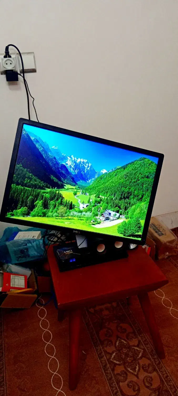 مانیتور حرفه ای کامپیوتر 24 اینچ دل dell طراحی گیم|قطعات و لوازم جانبی رایانه|نجف‌آباد, مولوی شمالی|دیوار