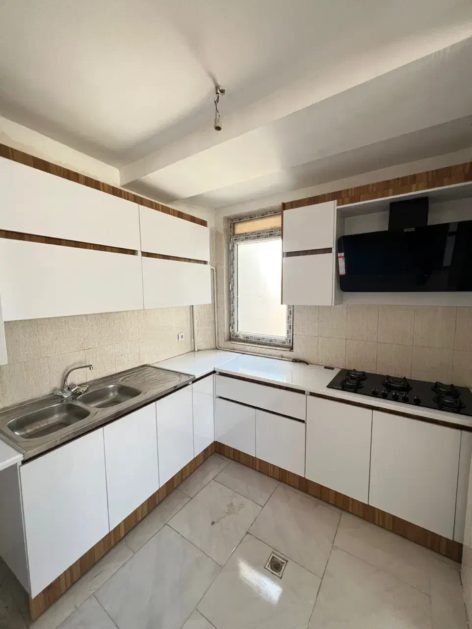 اجاره ۸۰ متری ارتیمان خیابان سرزمین مهستان|اجارهٔ آپارتمان|هشتگرد, شهرک آرتیمان|دیوار