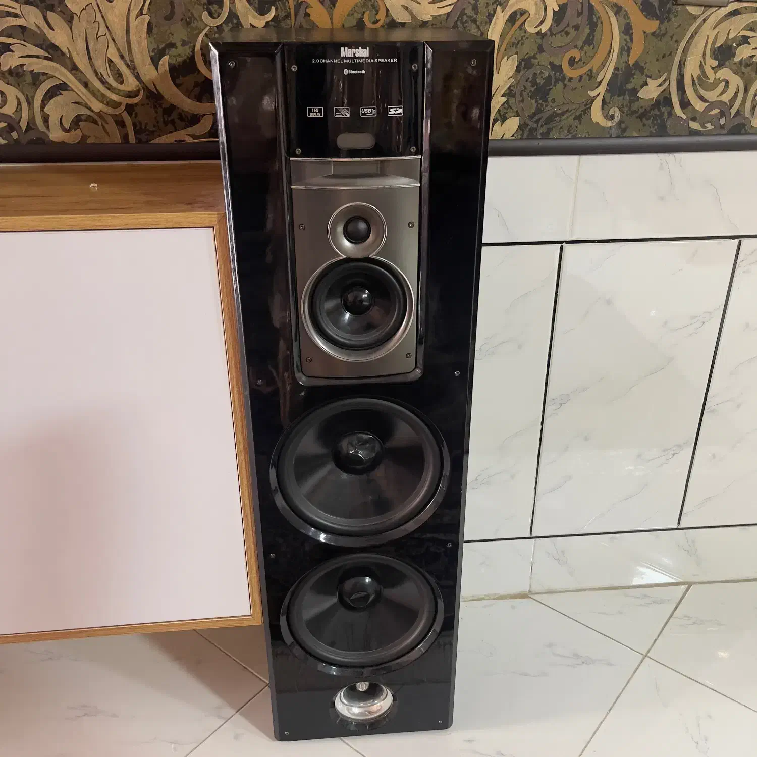 باند مارشال|سیستم صوتی خانگی|شاهین‌شهر, شهرک گلدیس|دیوار