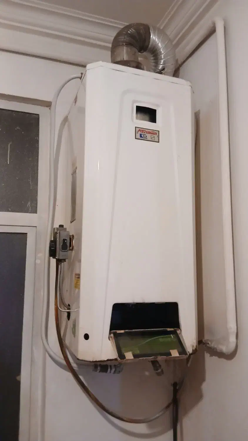 آبگرمکن منبعی ۴۰ لیتری|آبگرمکن، پکیج، شوفاژ|مشهد, یوسفیه (شهرک غرب)|دیوار