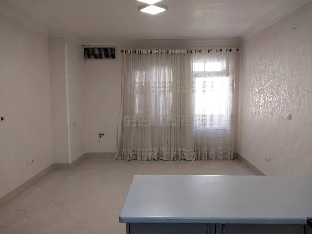 یکخواب ملکی بر خیابان مولانا کم واحد|فروش آپارتمان|صدرا-فارس, فاز ۱|دیوار