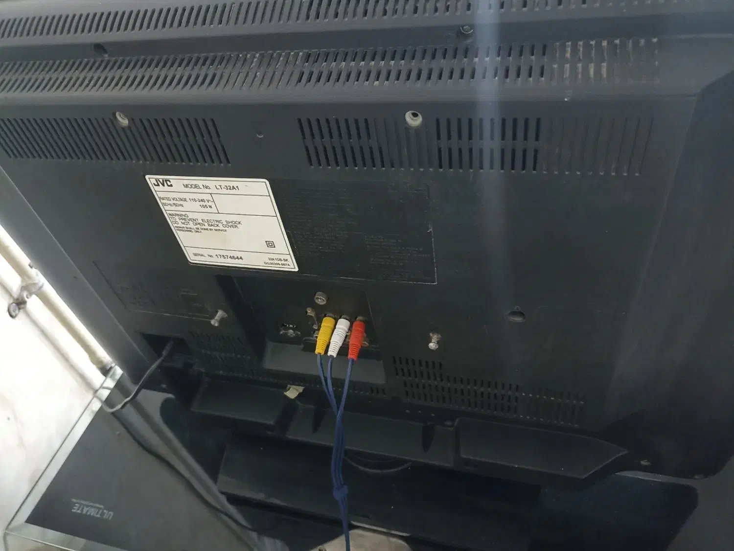 سلام یک عدد ال سی دی ۳۲|تلویزیون و پروژکتور|بابل, |دیوار