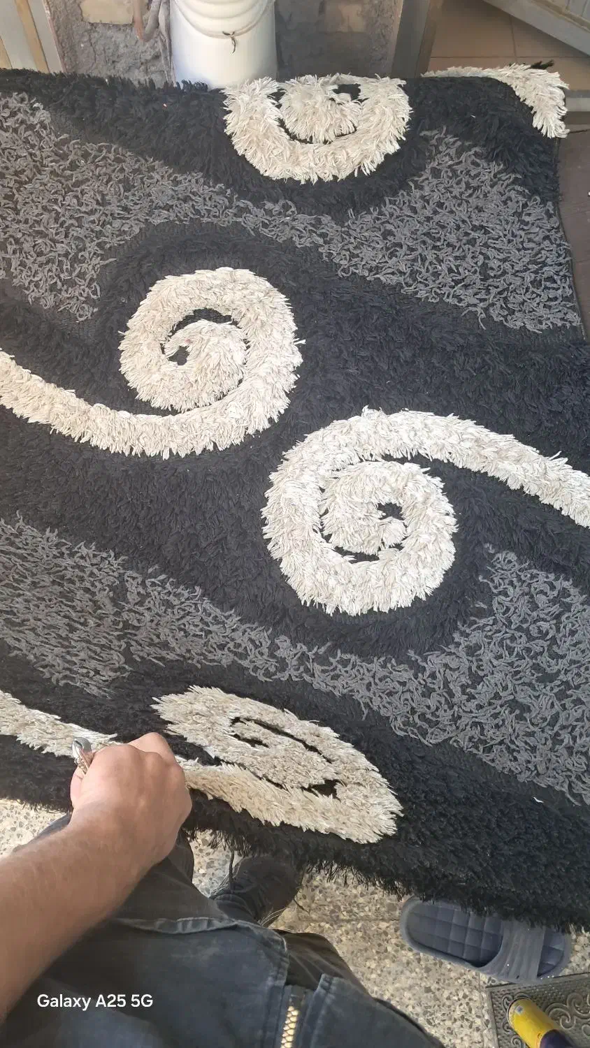 سه عدد فرش تمیز|فرش|اهواز, منبع اب|دیوار