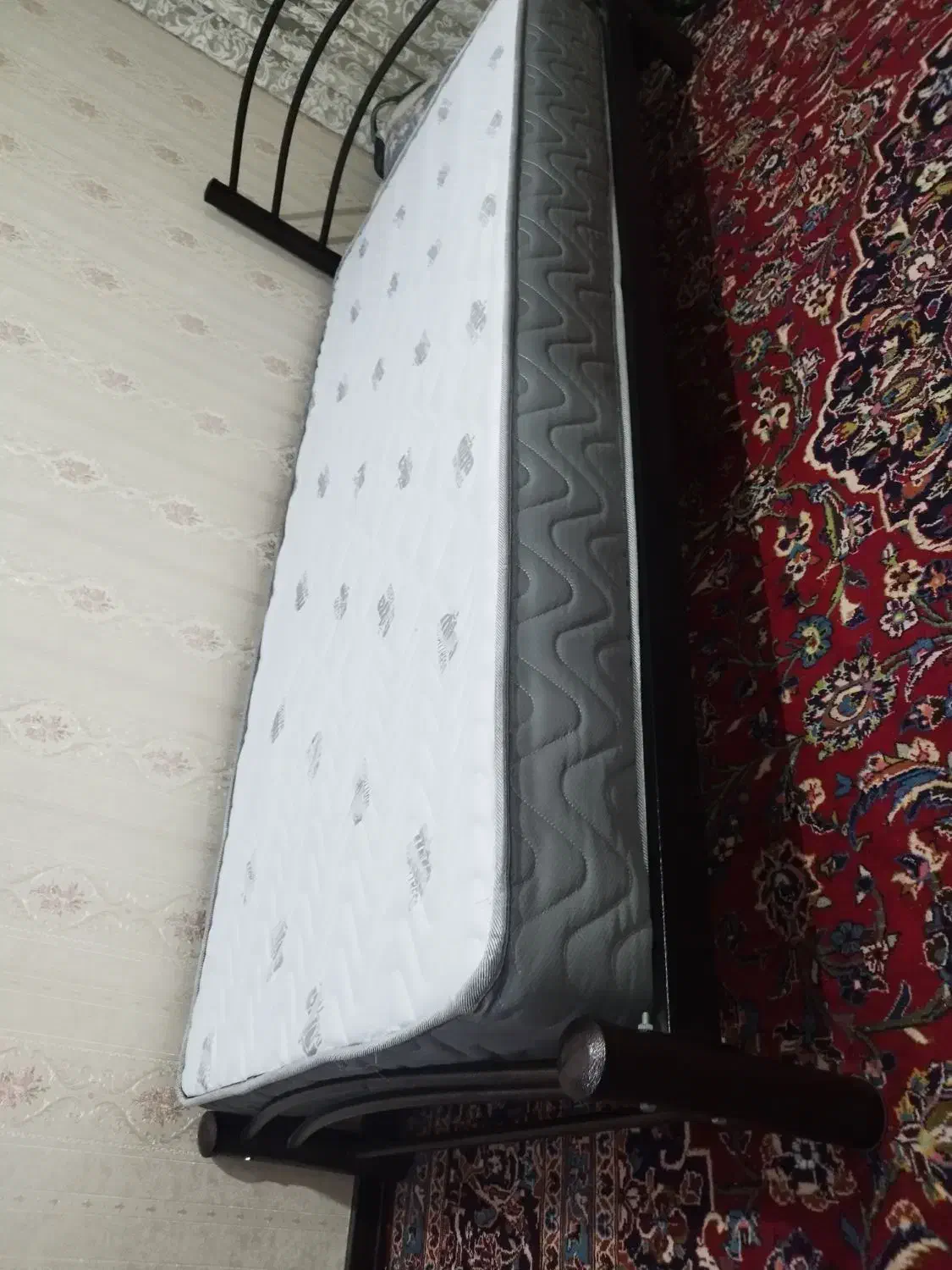 تخت و تشک|تخت و سرویس خواب|کرج, اصفهانی‌ها|دیوار