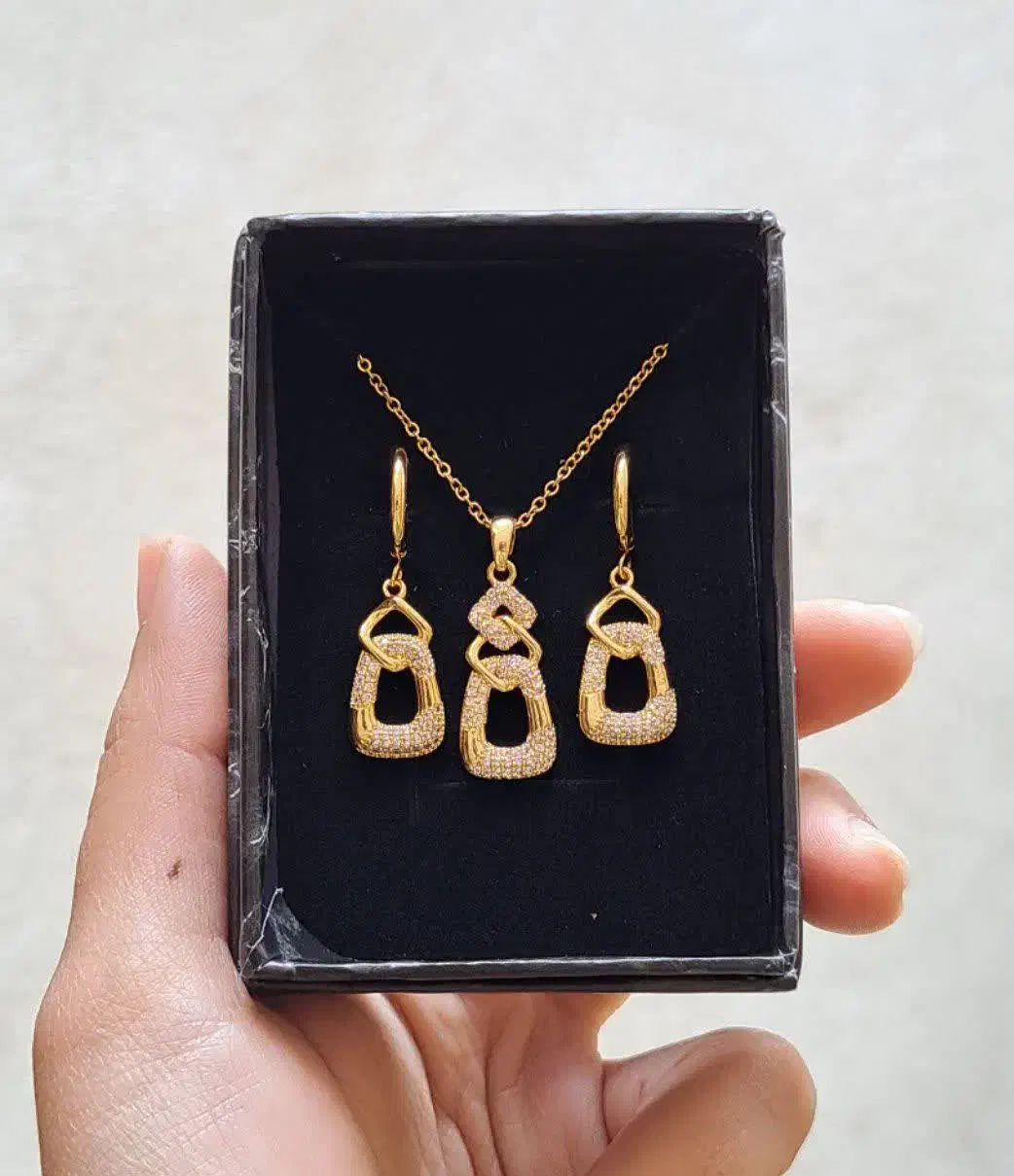 نیم ست طرح طلا رنگ ثابت روز مادر|بدلیجات|قم, ژاندارمها|دیوار