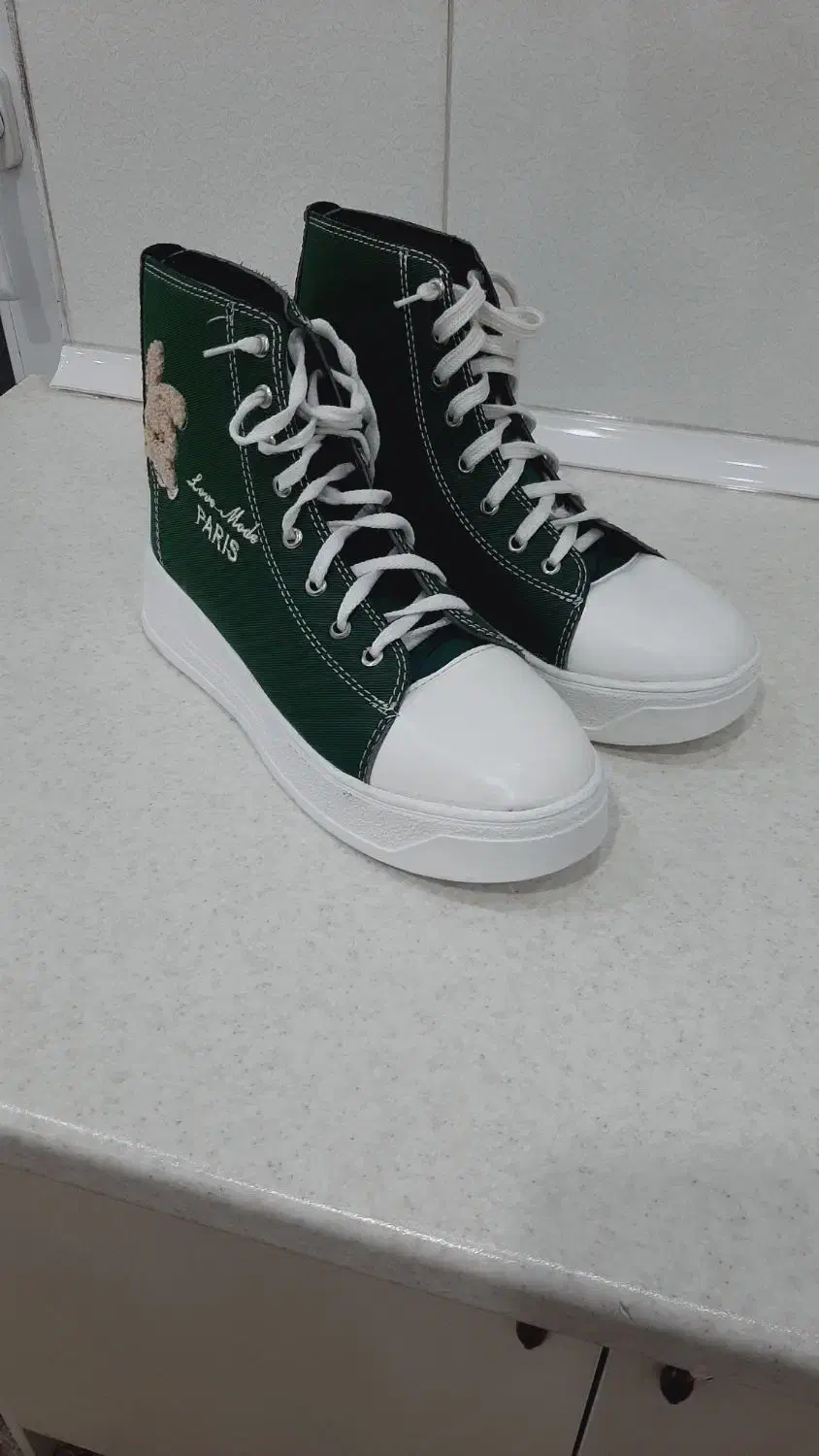 کتونی ساق بلند|کیف، کفش، کمربند|جوانرود, |دیوار