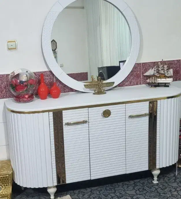 میز کنسول درحد نو|بوفه، ویترین، کنسول|هشتگرد, هشتگرد قدیم|دیوار