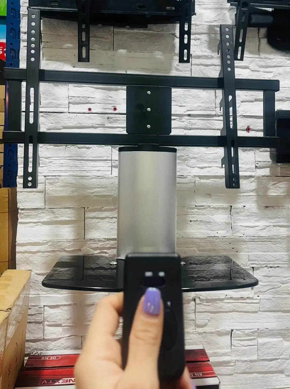 پایه دیواری تلویزیون برقی مناسب ۳۲الی۵۵اینچ|تلویزیون و پروژکتور|تهران, ستارخان|دیوار