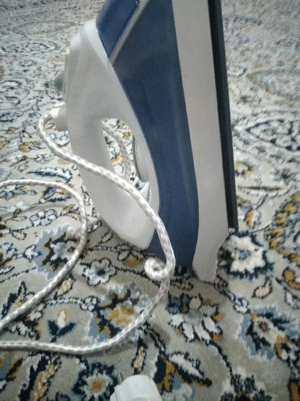 اتو|اتو و لوازم اتو|رباط‌کریم, رباط‌کریم|دیوار
