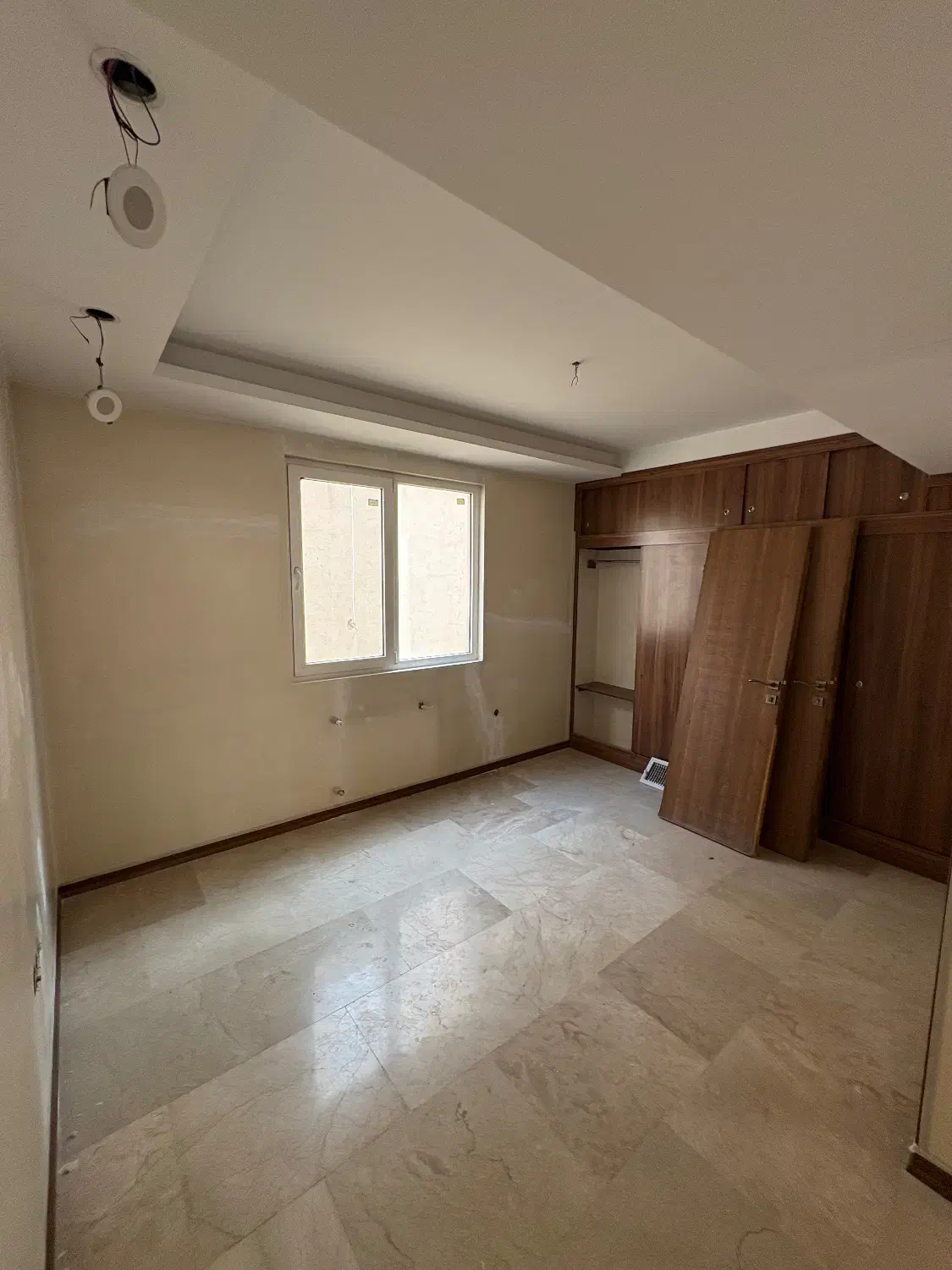 ۱۰۰ متر ۲ خواب نوساز تکواحدی/ خیابان سامان