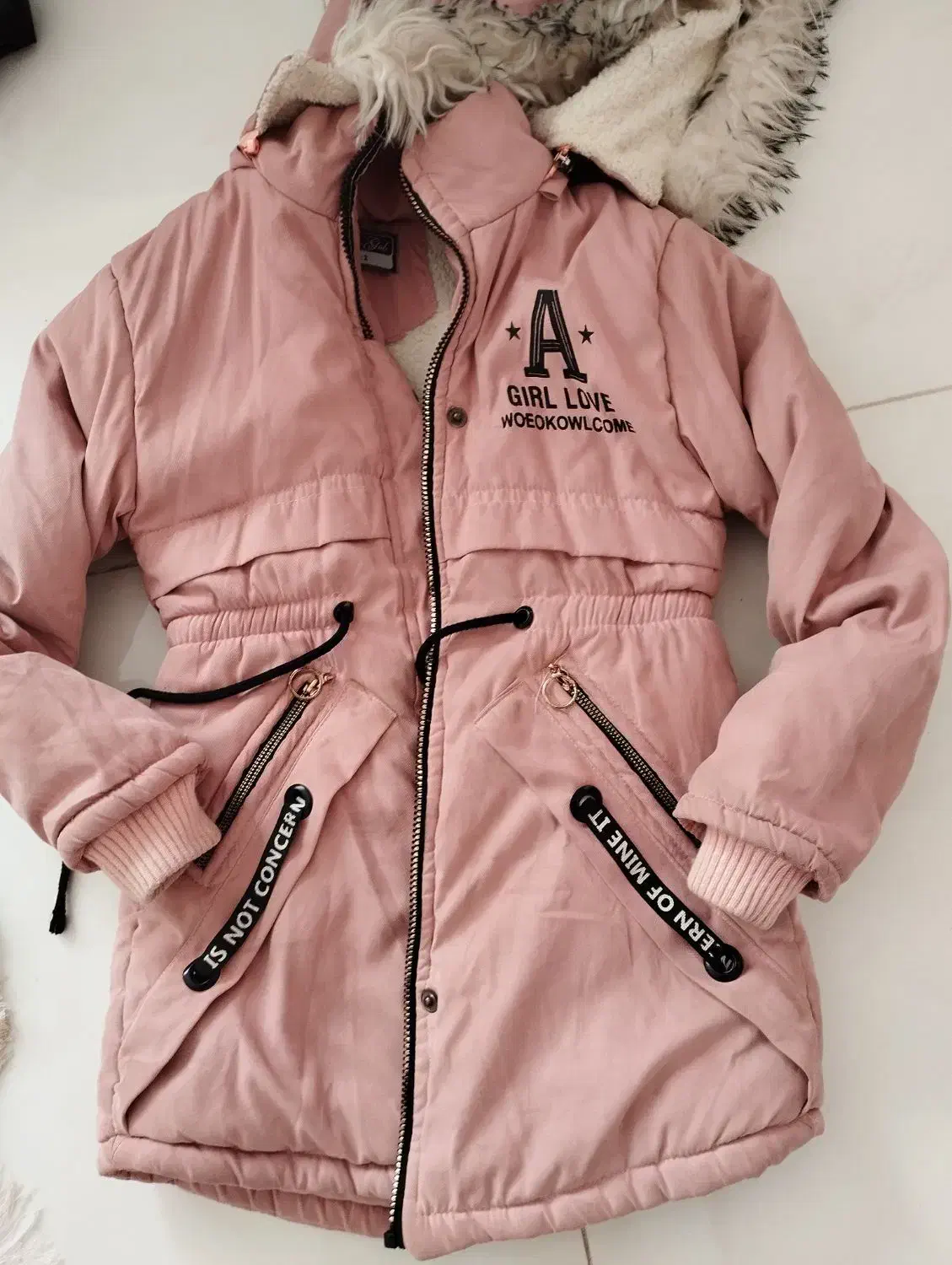 کاپشن|کفش و لباس بچه|گنبد کاووس, |دیوار