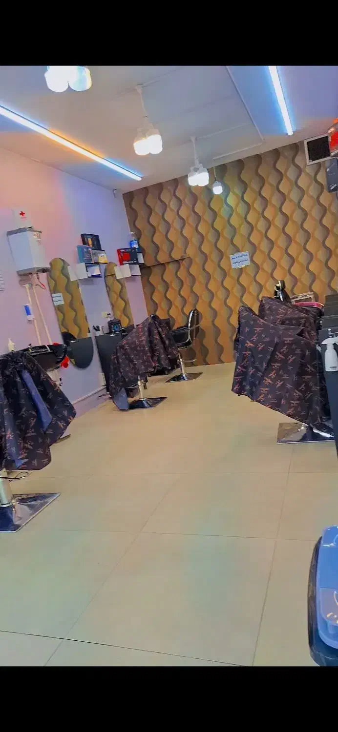 استخدام نیرو کار ماهر آرایشگر مردانه|خدمات آرایشگری و زیبایی|تهران, دبستان|دیوار