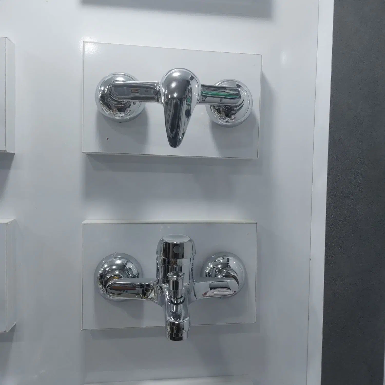 حراج واقعی شیرلات برنجی جنس خوب فقط 6500|لوازم سرویس بهداشتی|سیرجان, |دیوار