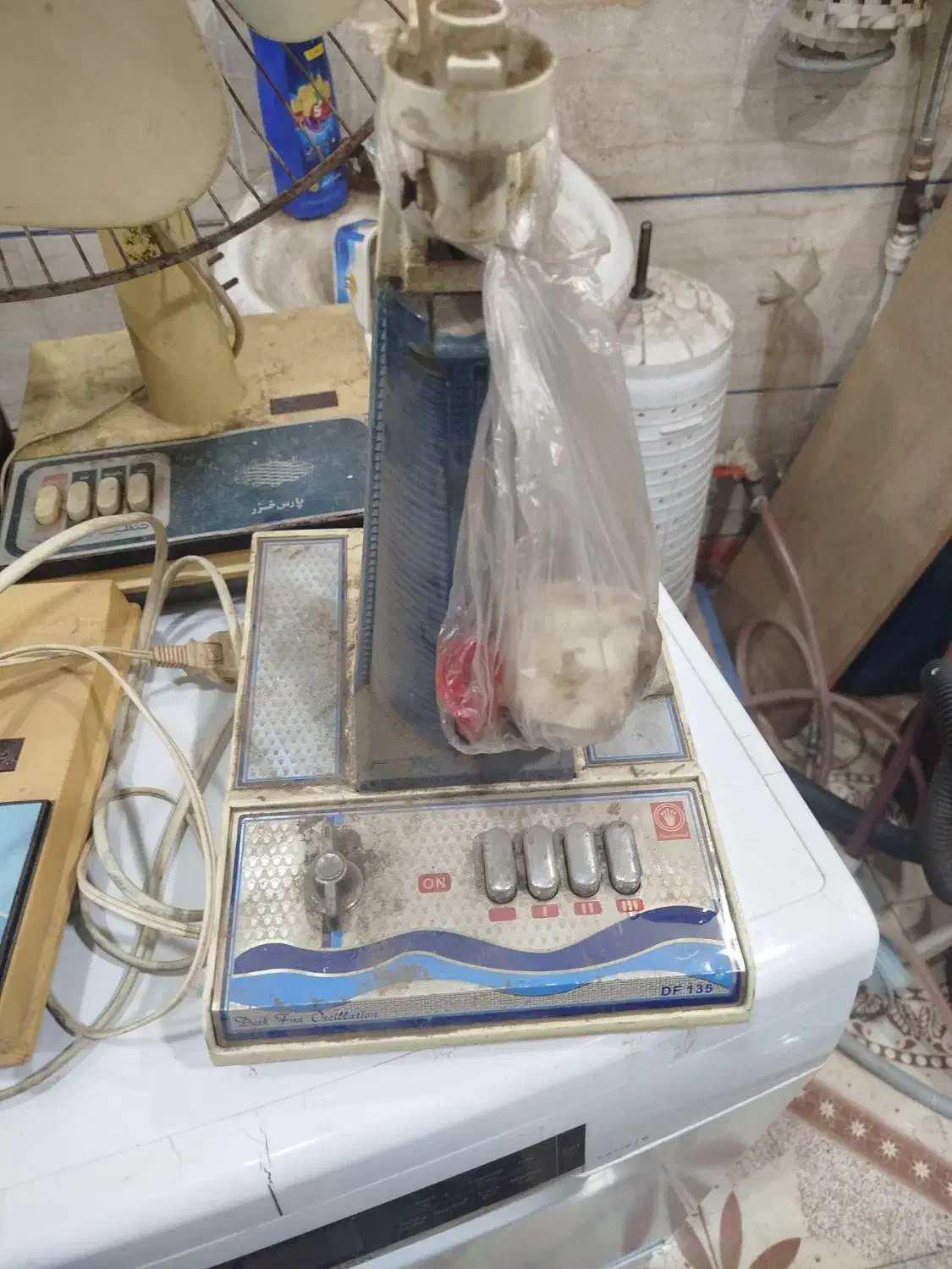 پایه پنکه زمینی|پنکه و تصفیهکنندهٔ هوا|آزادشهر, |دیوار