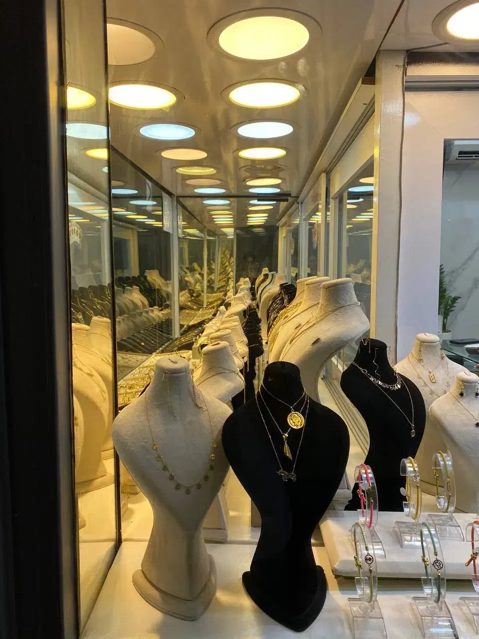 جواهری پویـا پاکدل|جواهرات|گرگان, |دیوار