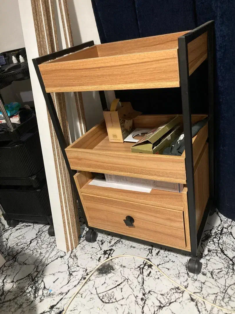 وسایل آرایشگاه زنانه|آرایشگاه و سالن‌های زیبایی|ری, علایین|دیوار