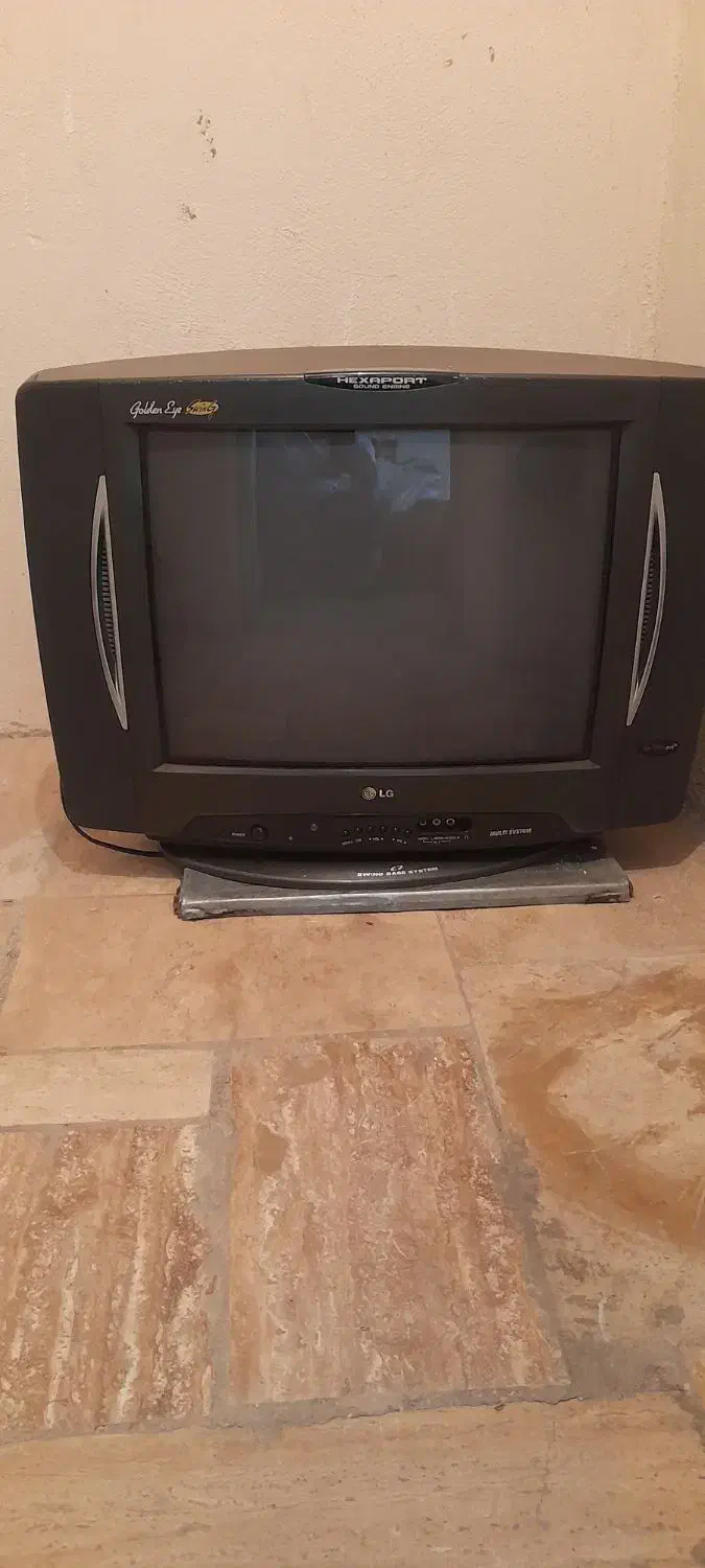 تلویزیون ۲۱ ال جی و ضبط  سوت|تلویزیون و پروژکتور|همدان, |دیوار