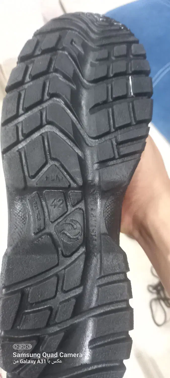 کفش کار ساق بلند|کیف، کفش، کمربند|مشکین‌دشت, |دیوار