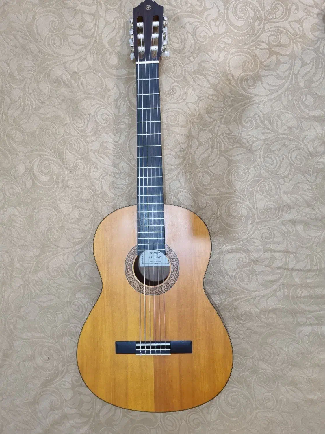 گیتار حرفه ای YAMAHA CG112MS|گیتار، بیس، امپلیفایر|شهرکرد, |دیوار
