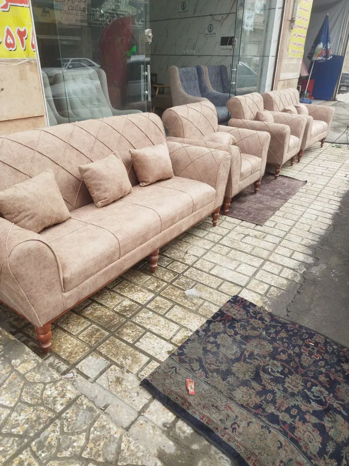 فاخران|مبلمان خانگی و میز عسلی|تالش, هشتپر|دیوار