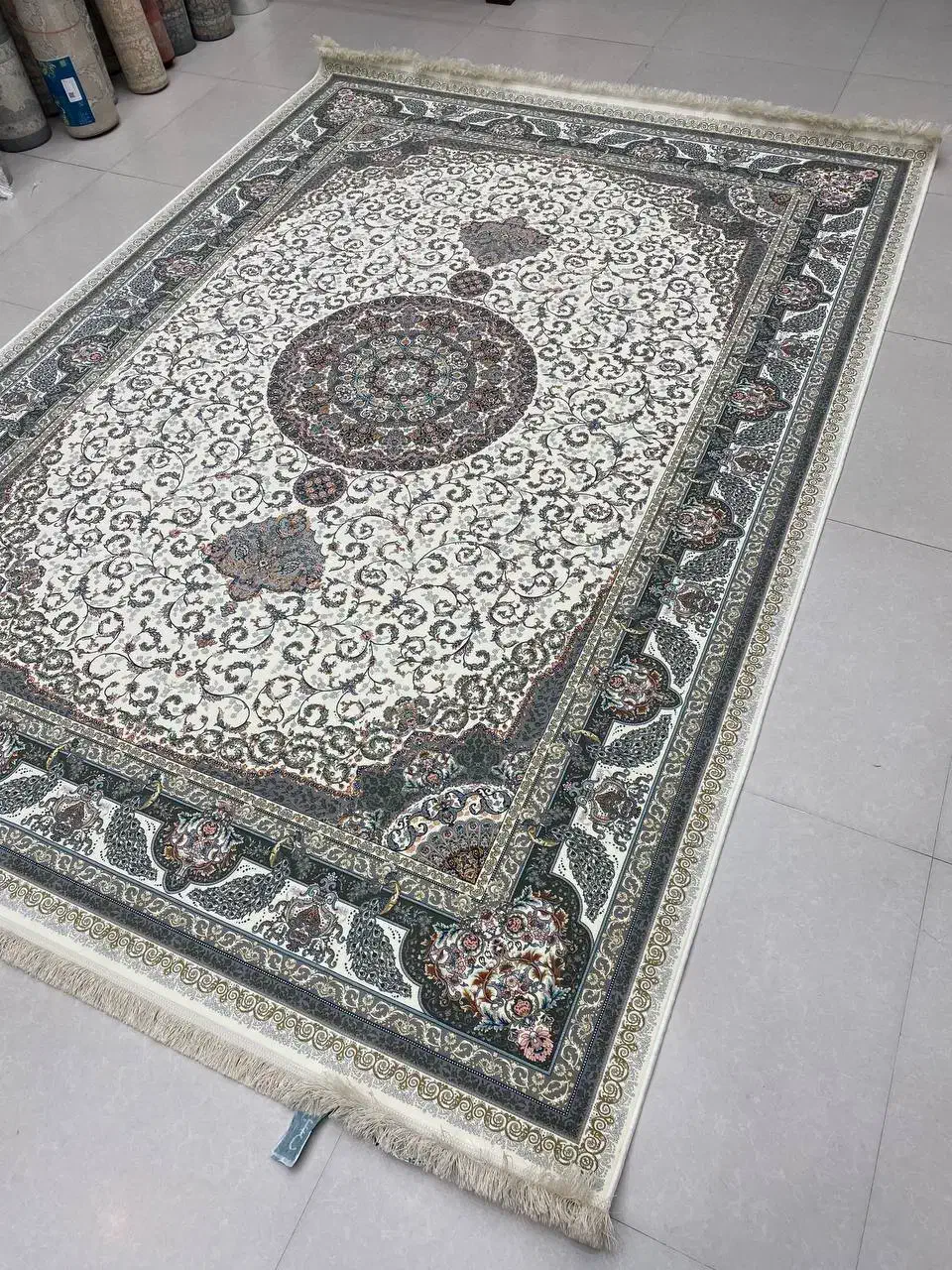 نه متری تک سایز شده پاتریس 60 درصد زیر قیمت|فرش|قم, شاه ابراهیم|دیوار