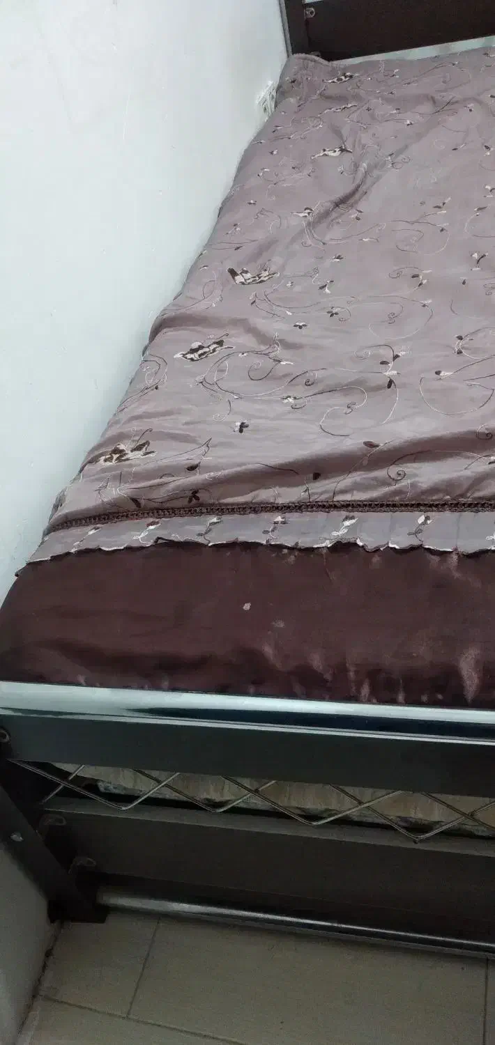 تخت یک‌نفره ..|تخت و سرویس خواب|پردیس, فاز ۲|دیوار