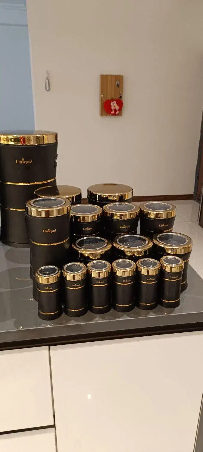 سرویس آشپزخانه مشکی مات unique|ظروف نگهدارنده، پلاستیکی، یکبارمصرف|گرمدره, |دیوار