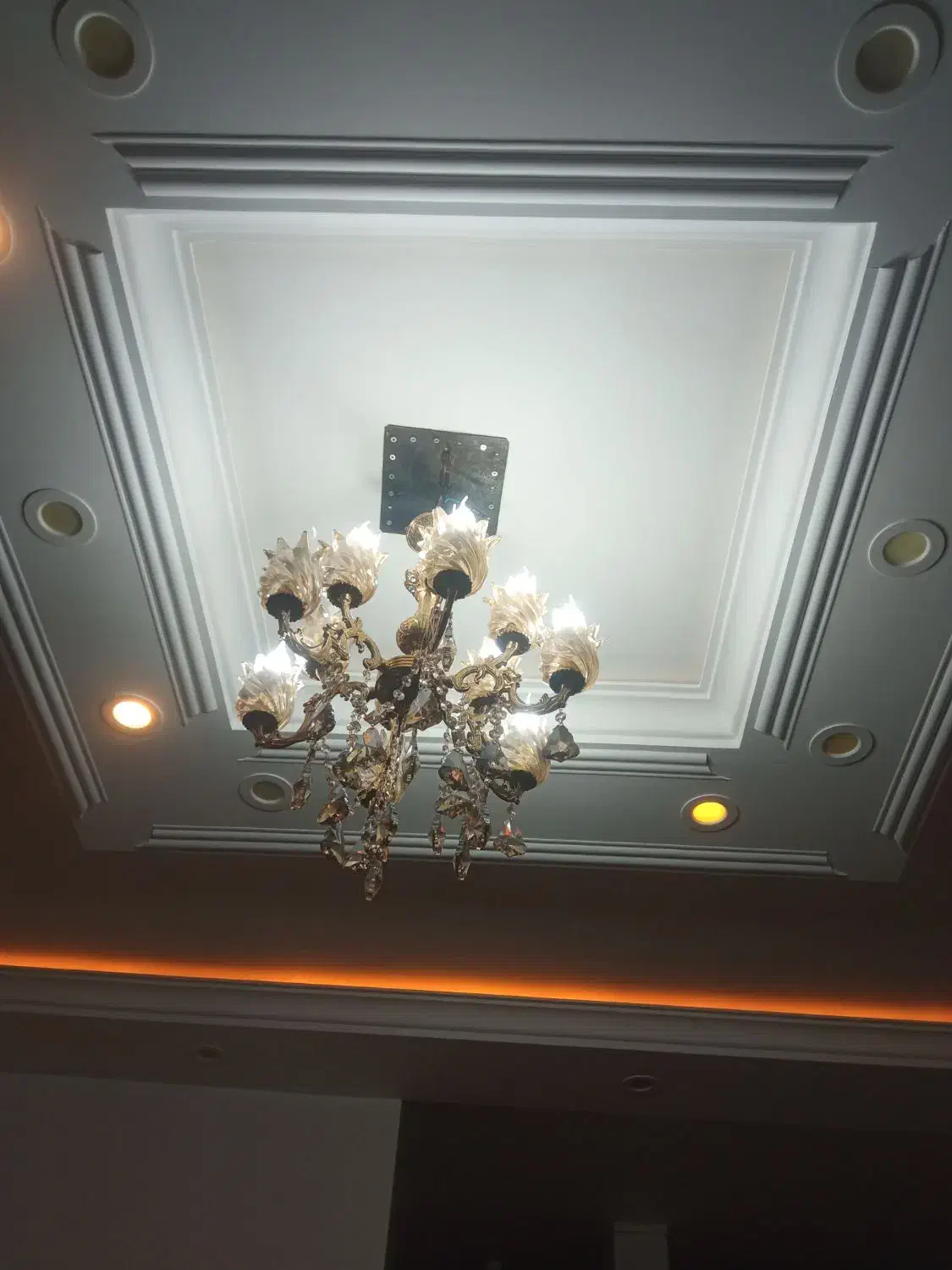 لوستر|لوستر و چراغ آویز|مهاباد (آذربایجان غربی), |دیوار