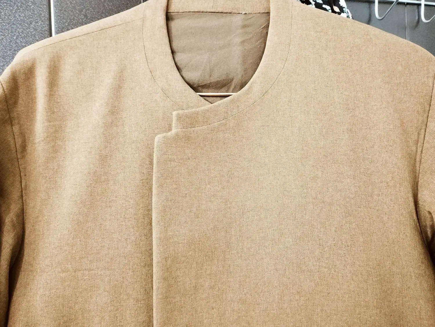 لباده خوش رنگ|لباس|قم, یخچال قاضی|دیوار