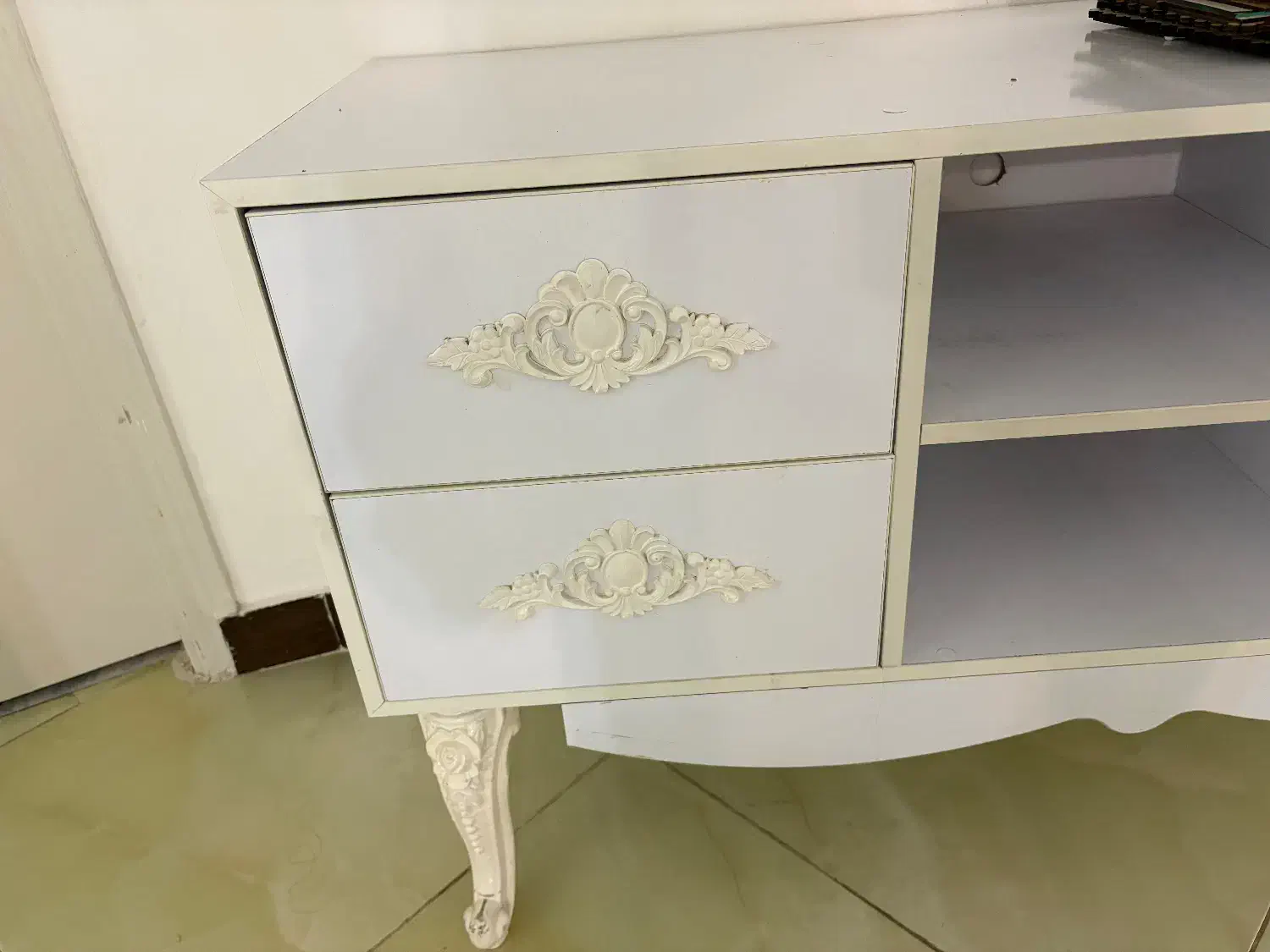 کنسول سفید|بوفه، ویترین، کنسول|بابل, |دیوار