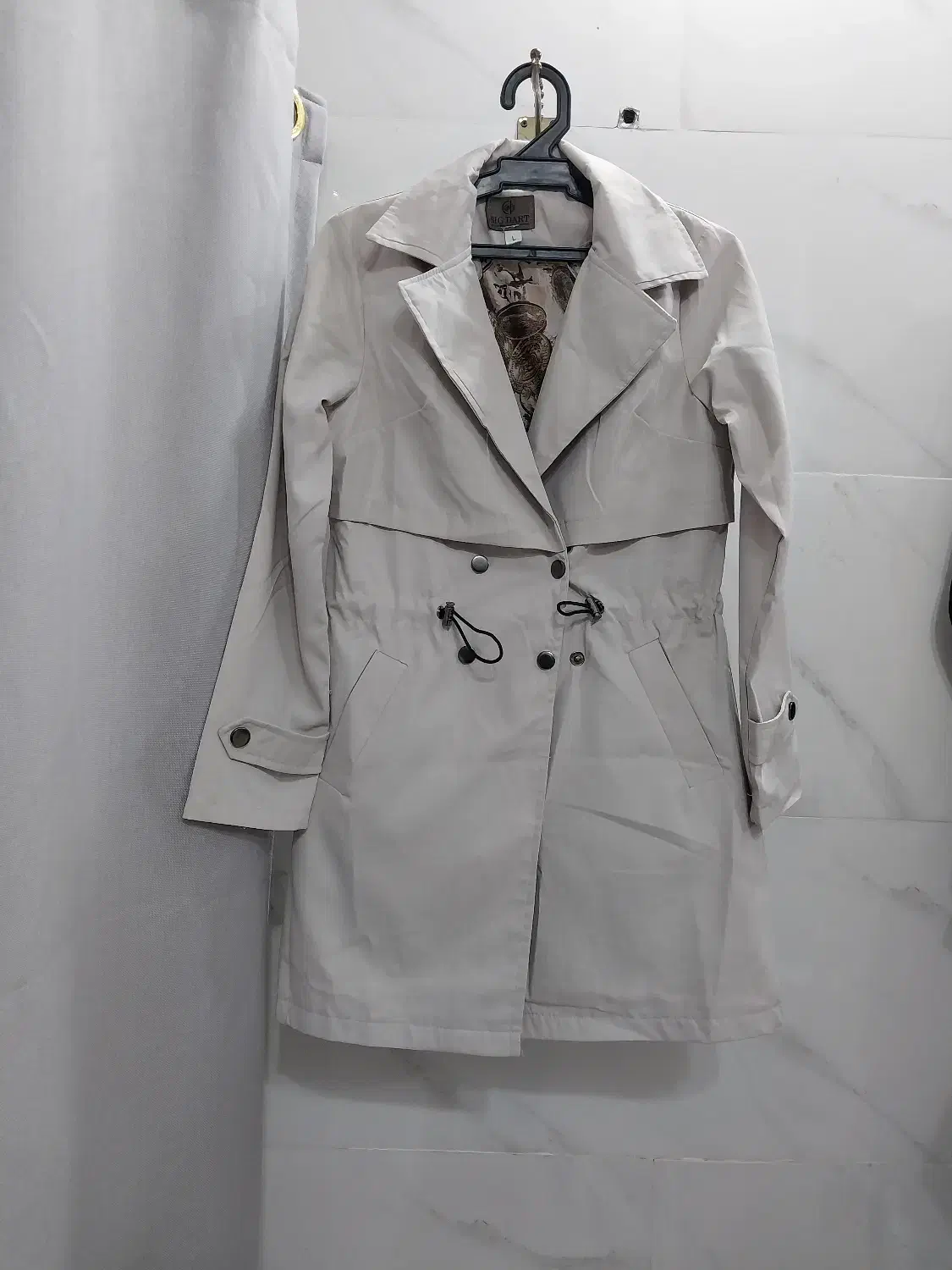 بارونی نو در دورنگ|لباس|لنگرود, |دیوار