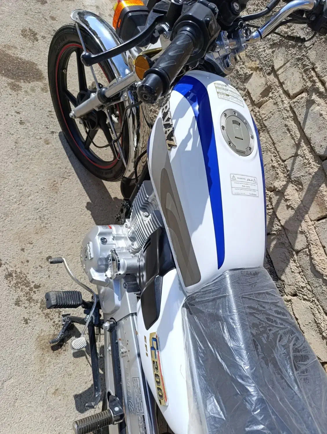 پرواز مدل 402|موتورسیکلت|بروجرد, |دیوار