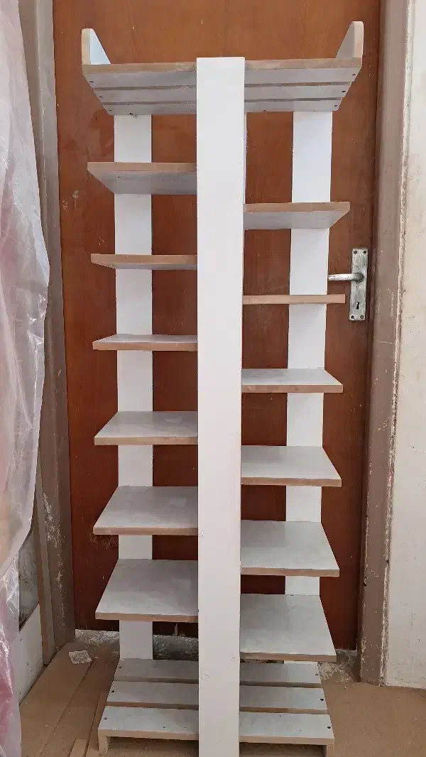 کفش،جاکفشی|کیف، کفش، کمربند|شیراز, تندگویان|دیوار