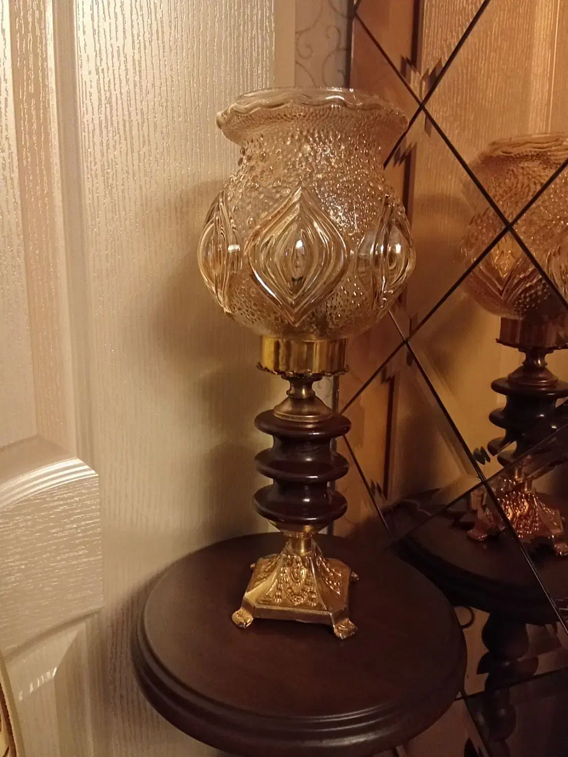 چراغ برنز قدیمی|کلکسیون اشیاء عتیقه|تبریز, |دیوار