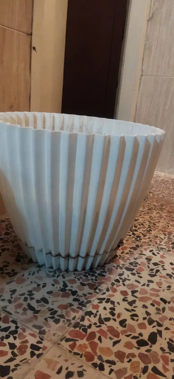 گلدان پلاستیکی|گل و گیاه طبیعی|محمدیه-قزوین, |دیوار