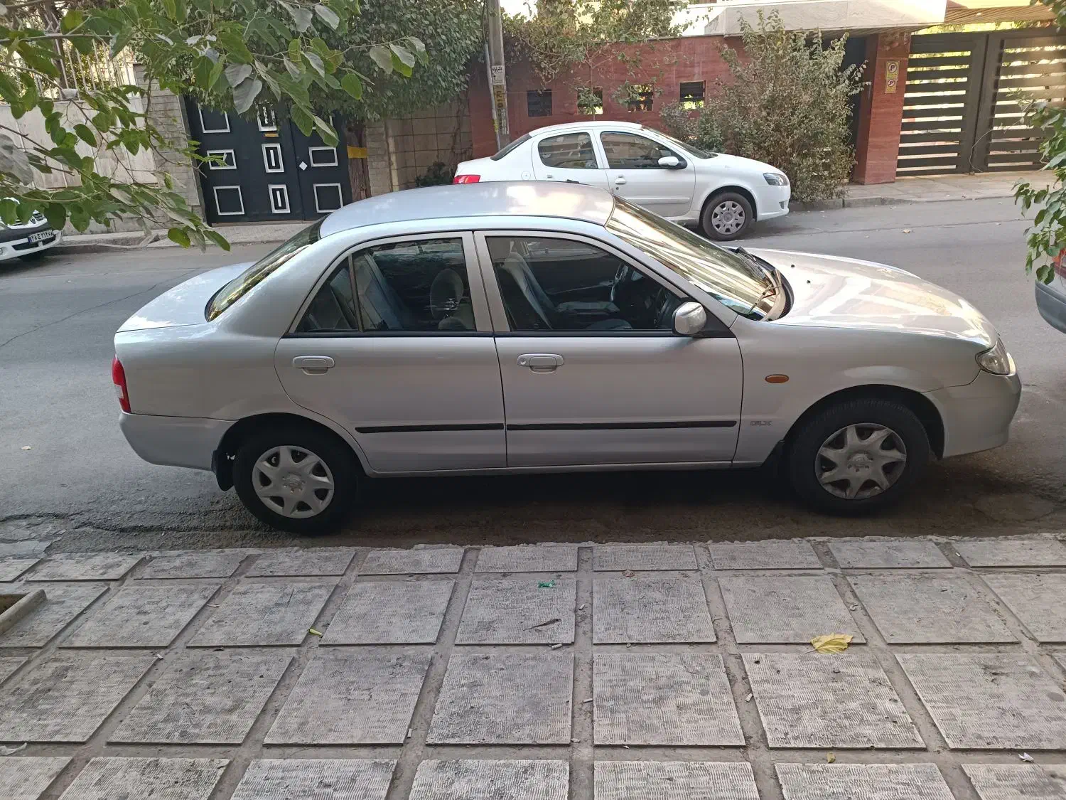 مزدا 323 تیپ دو نقره ای مدل 84|خودرو سواری و وانت|کرج, عظیمیه|دیوار