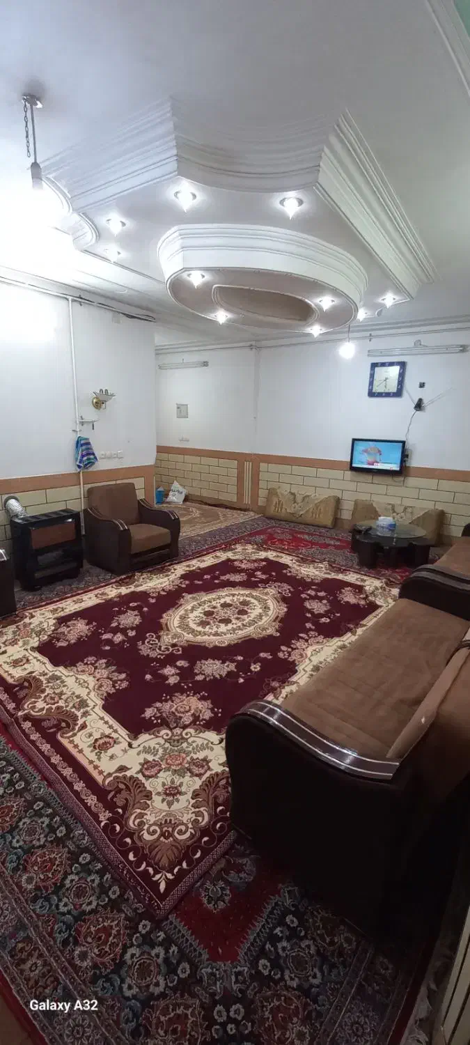 سویت با پارکینک چهارراه امام بعد از پاساژ مهستان|اجارهٔ کوتاه‌مدت آپارتمان و سوئیت|شوشتر, |دیوار