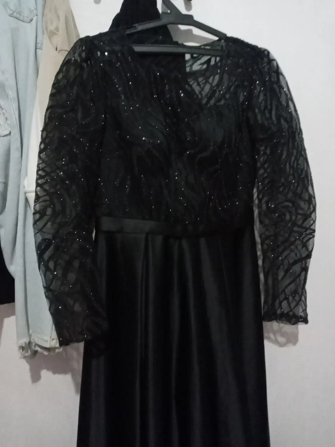 لباس مجلسی|لباس|خرمآباد, |دیوار