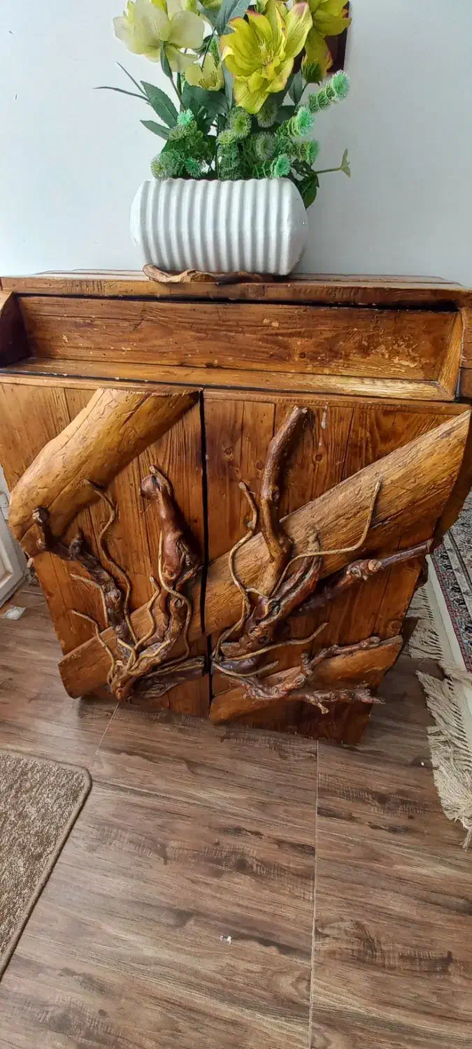 جاکفشی|جاکفشی، کمد، دراور|بهرمان, |دیوار