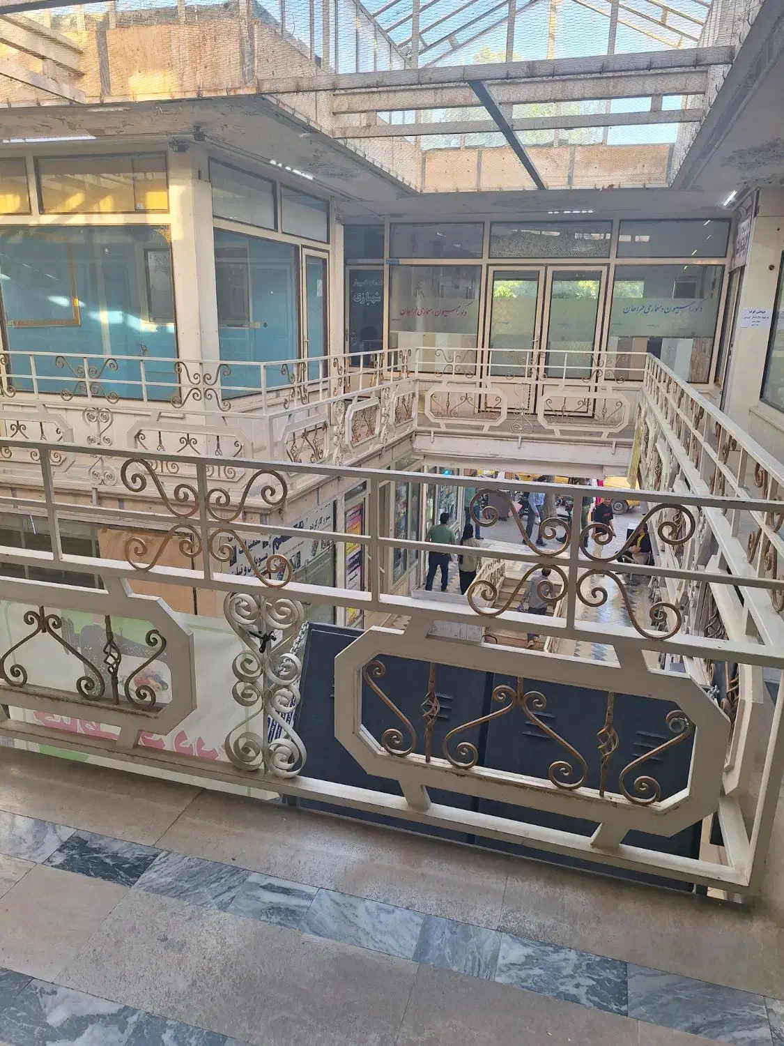 مغازه ۱۰ متری در پاساژ رضا|فروش مغازه و غرفه|نهاوند, |دیوار