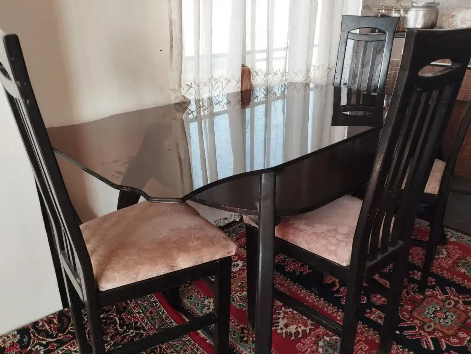 میز و صندلی غذا خوری شیش نفره|میز و صندلی غذاخوری|خمین, |دیوار