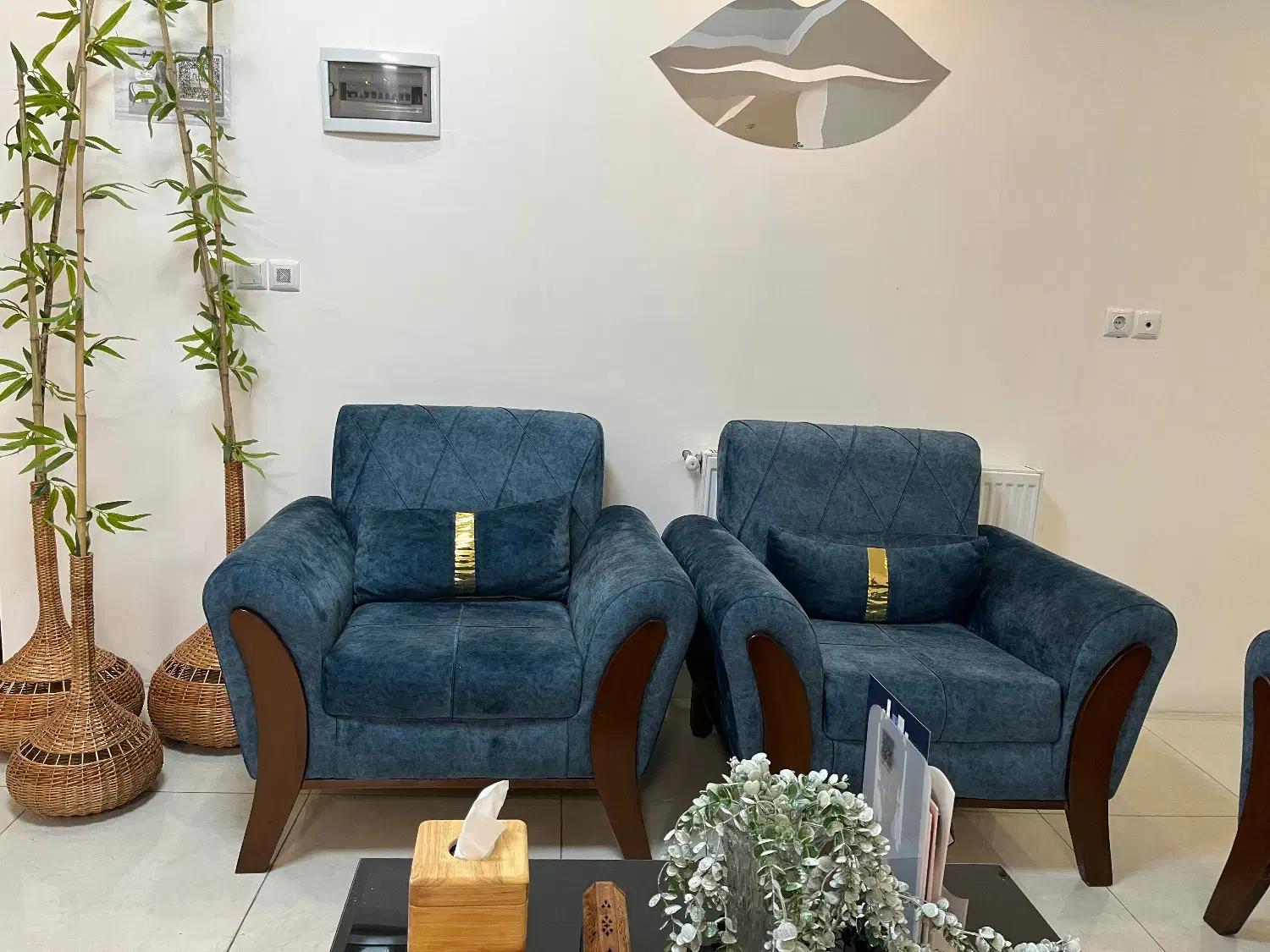 مبل ۷نفره همراه با میژ وسط|مبلمان خانگی و میز عسلی|قائم‌شهر, |دیوار